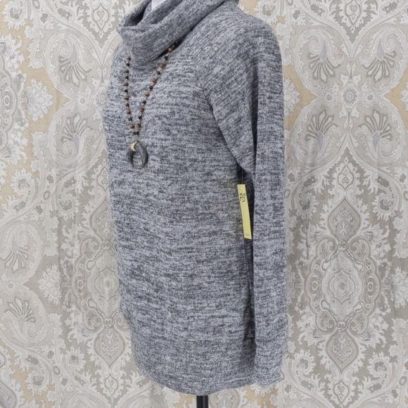 PerSeption Concept long gray cowl neck sweater - Picture 3 of 8